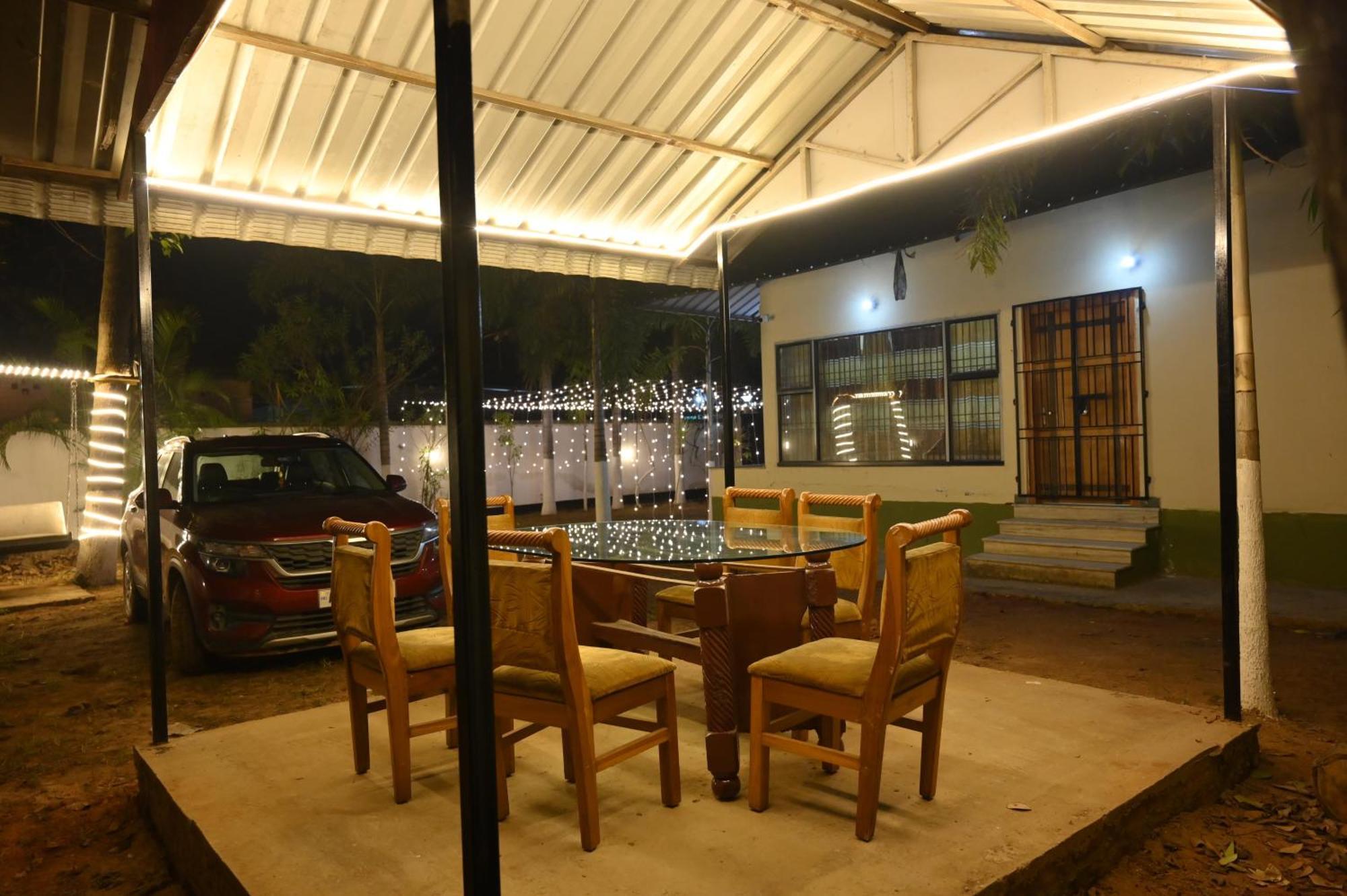 The Q3 Inn Guwahati Eksteriør bilde