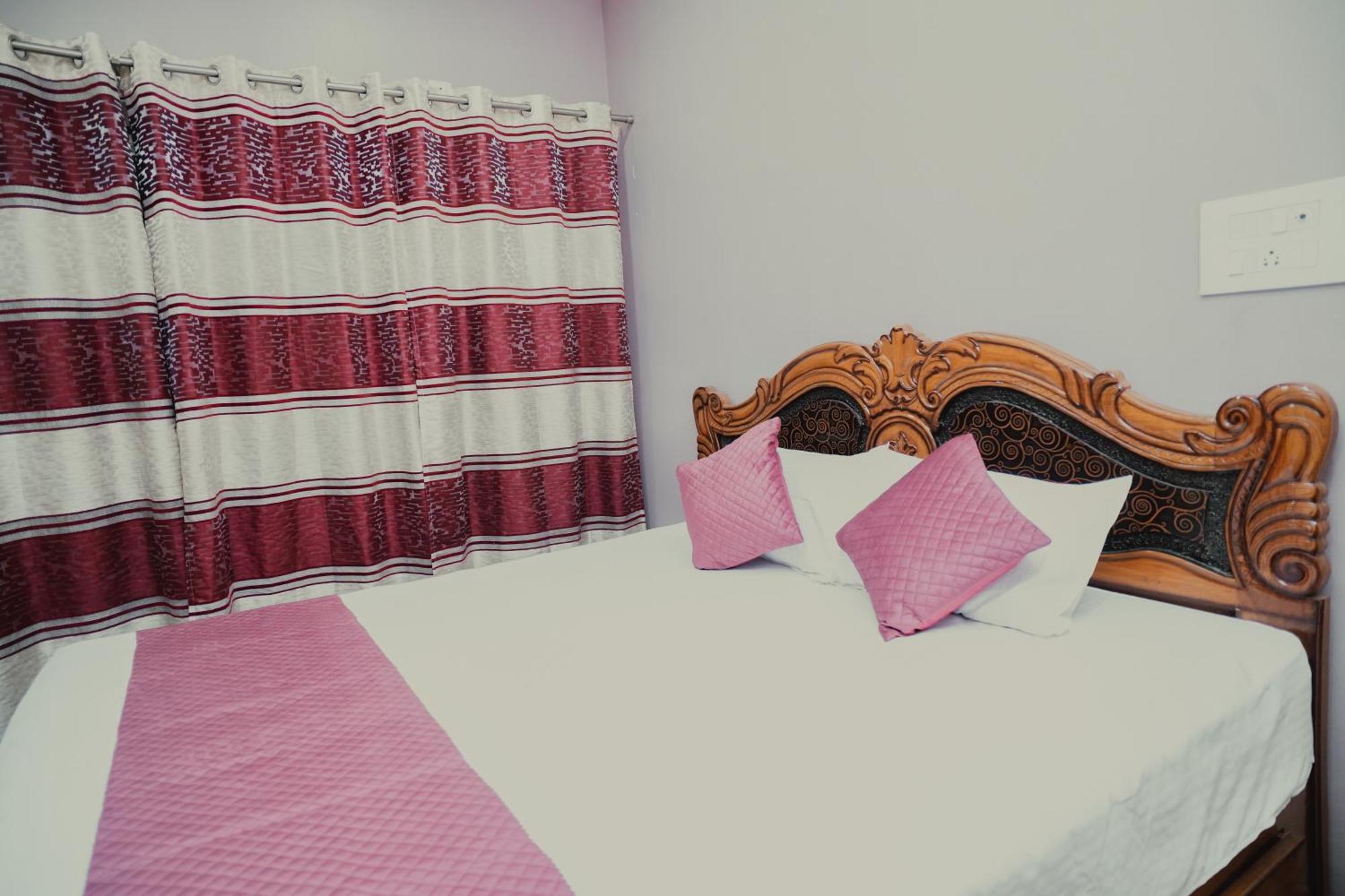 The Q3 Inn Guwahati Eksteriør bilde